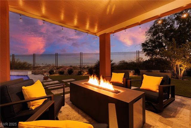 294 Lindura Court, Las Vegas, NV 89138