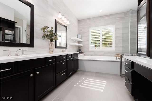 294 Lindura Court, Las Vegas, NV 89138