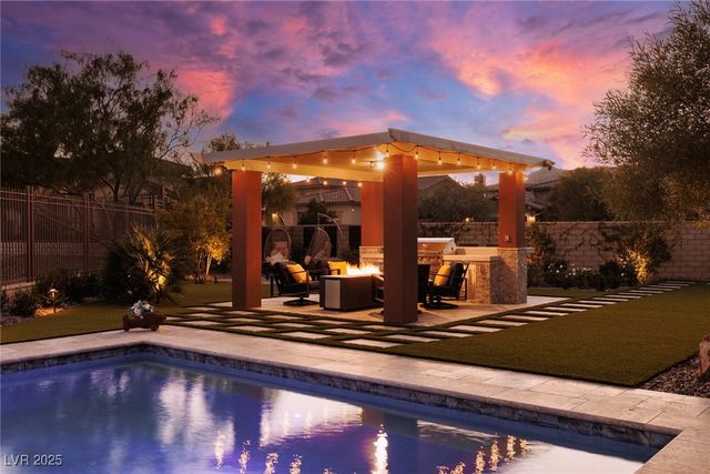 294 Lindura Court, Las Vegas, NV 89138