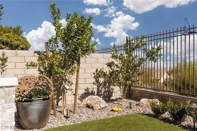 294 Lindura Court, Las Vegas, NV 89138