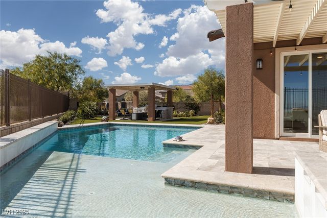 294 Lindura Court, Las Vegas, NV 89138