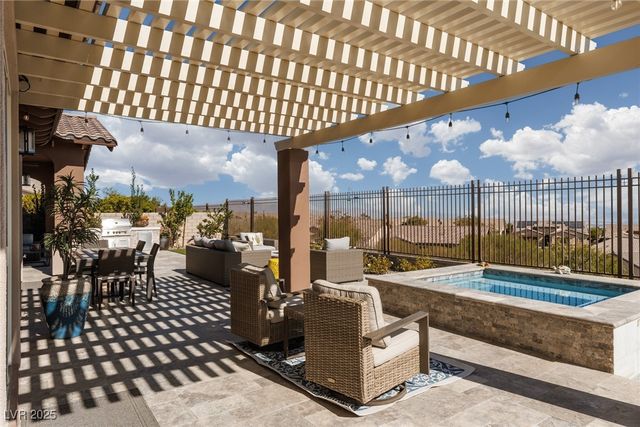 294 Lindura Court, Las Vegas, NV 89138