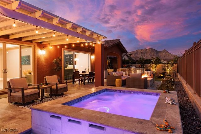 294 Lindura Court, Las Vegas, NV 89138