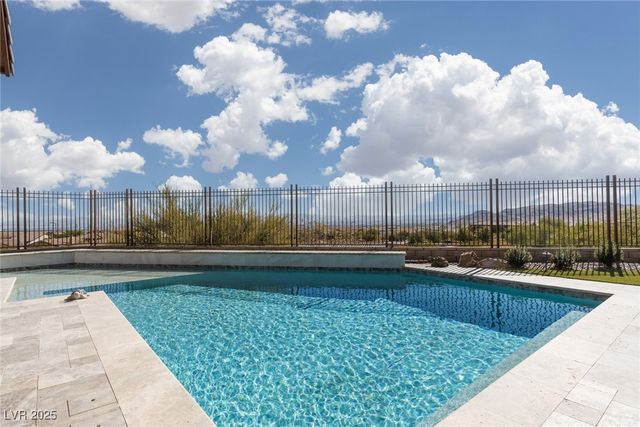 294 Lindura Court, Las Vegas, NV 89138