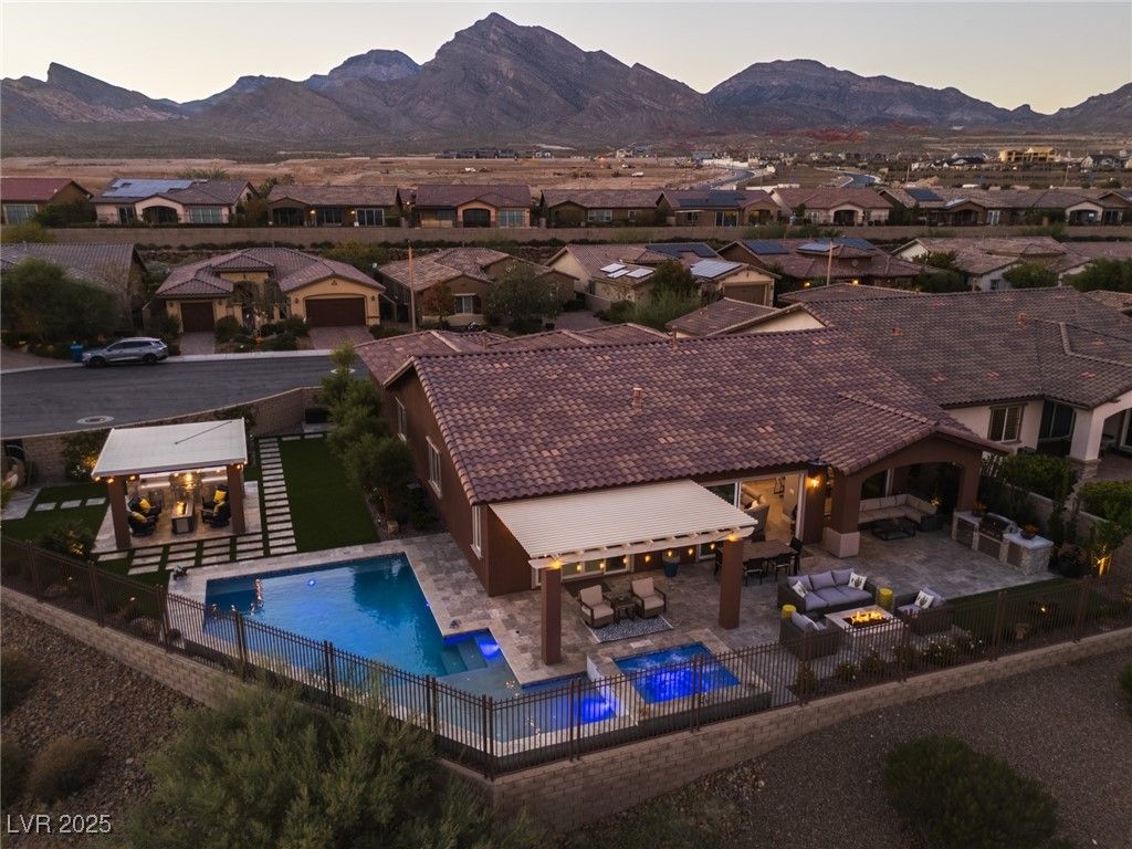 294 Lindura Court, Las Vegas, NV 89138