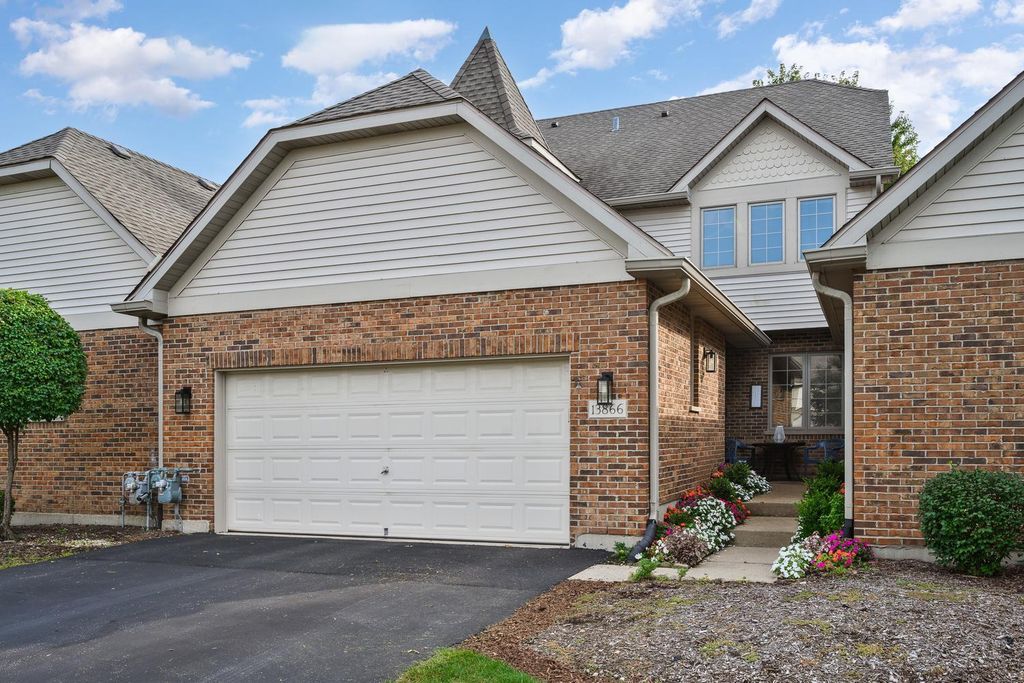 13866 STEEPLES Road, Lemont, IL 60439 — photo 3