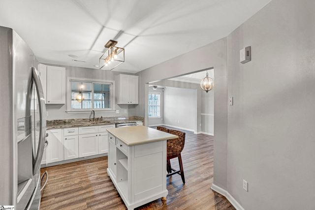 30 Kennebec Lane, Simpsonville, SC 29681