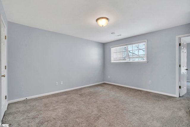 30 Kennebec Lane, Simpsonville, SC 29681