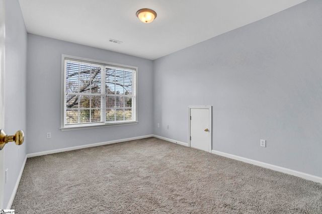 30 Kennebec Lane, Simpsonville, SC 29681