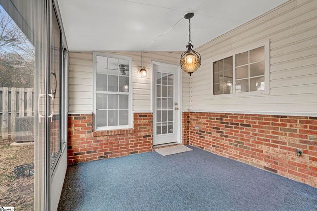 30 Kennebec Lane, Simpsonville, SC 29681