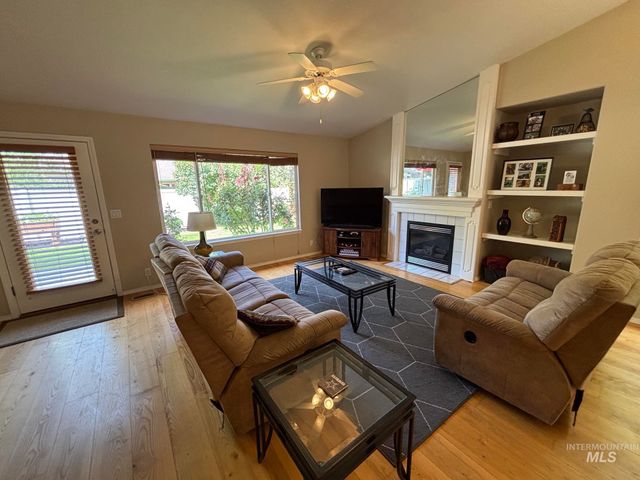 6327 S Mangrove Pl., Boise, ID 83716