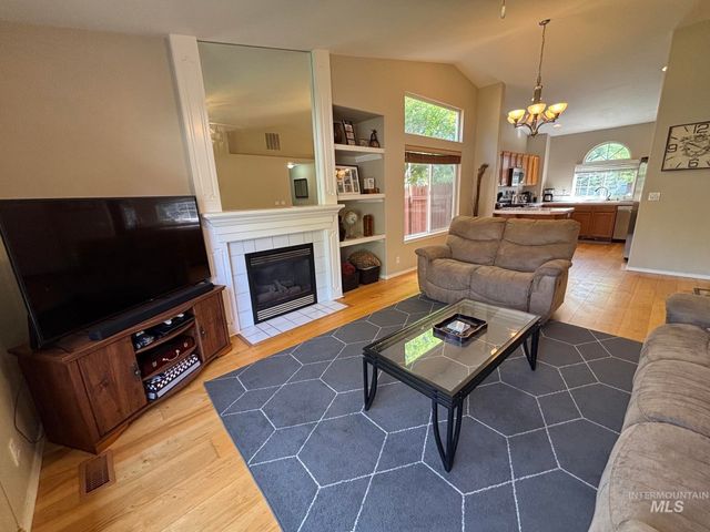 6327 S Mangrove Pl., Boise, ID 83716