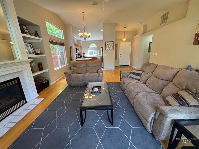 6327 S Mangrove Pl., Boise, ID 83716