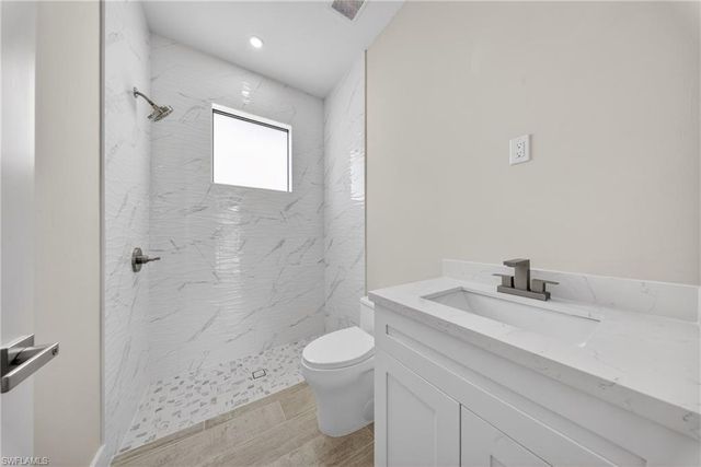 821 Moore AVE, Lehigh Acres, FL 33972