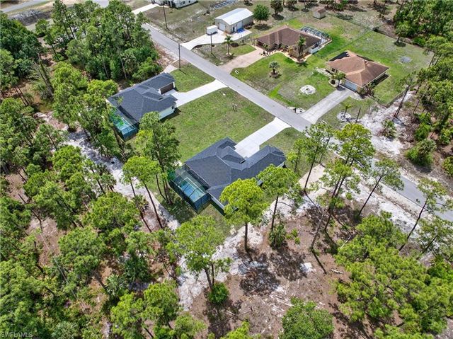 821 Moore AVE, Lehigh Acres, FL 33972