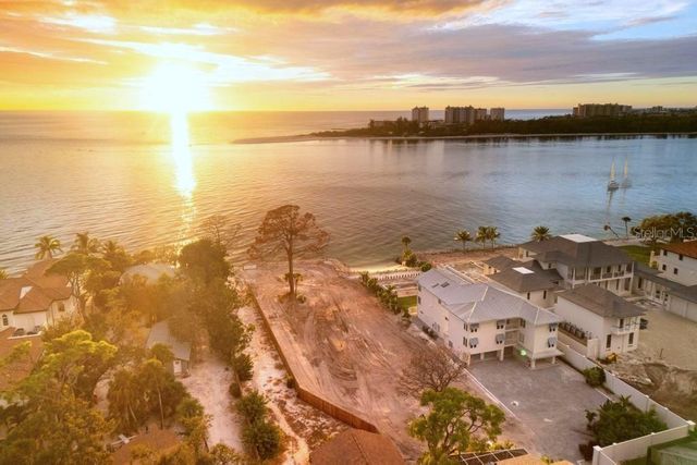 4050 HIGEL AVENUE, Sarasota, FL 34242