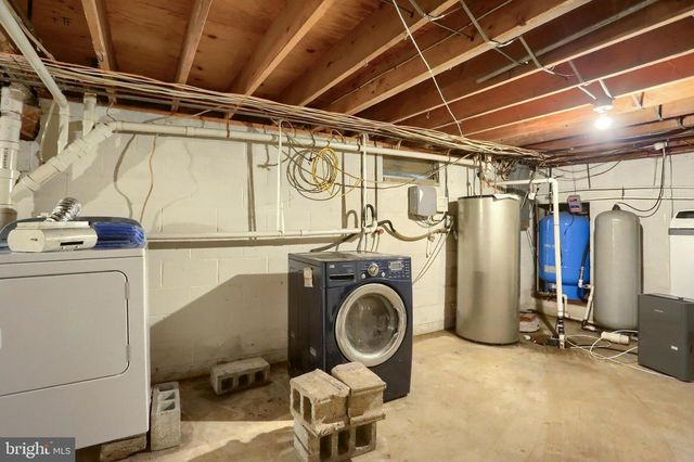 6035 WERTZVILLE RD, Enola, PA 17025