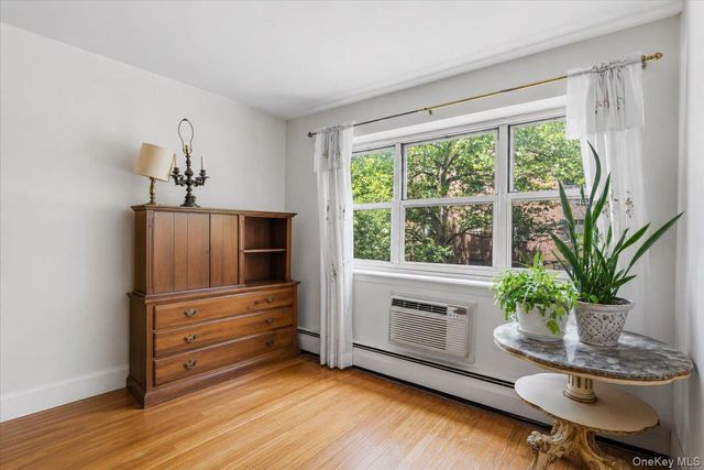 99-10 60th Avenue 2B, Corona, NY 11368