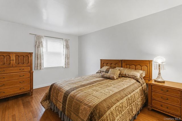 99-10 60th Avenue 2B, Corona, NY 11368