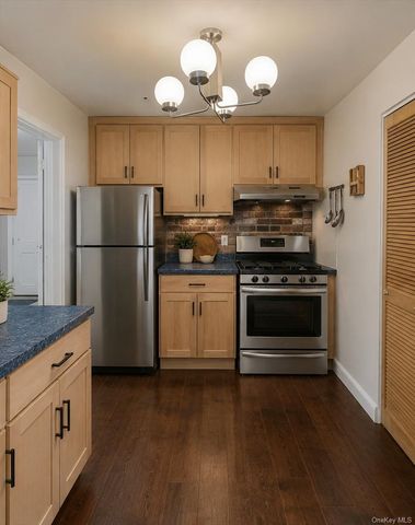 99-10 60th Avenue 2B, Corona, NY 11368