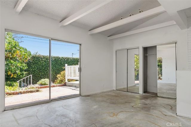 4 Mansfield Lane, Camarillo, CA 93010
