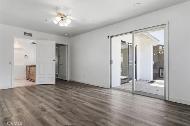 4 Mansfield Lane, Camarillo, CA 93010