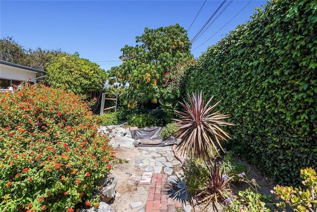 4 Mansfield Lane, Camarillo, CA 93010