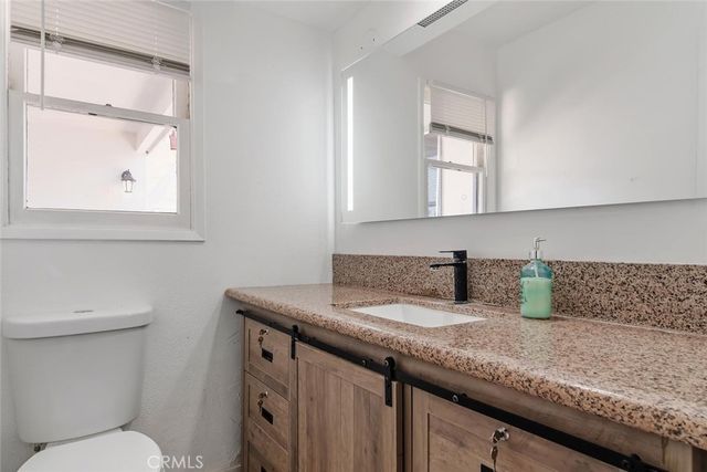 4 Mansfield Lane, Camarillo, CA 93010