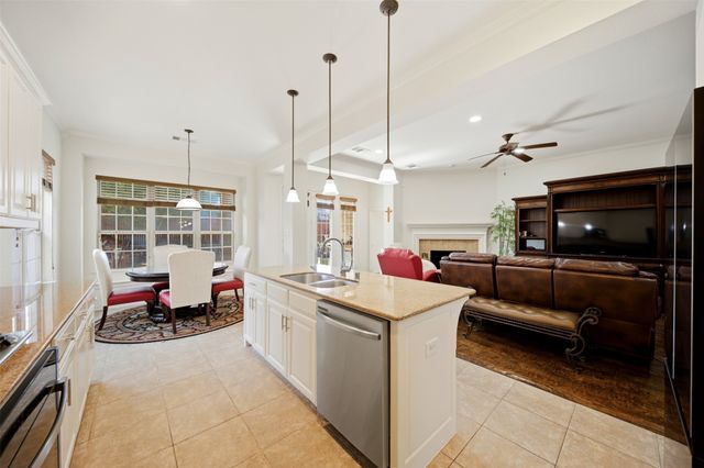 8313 Bayberry Avenue, Lantana, TX 76226