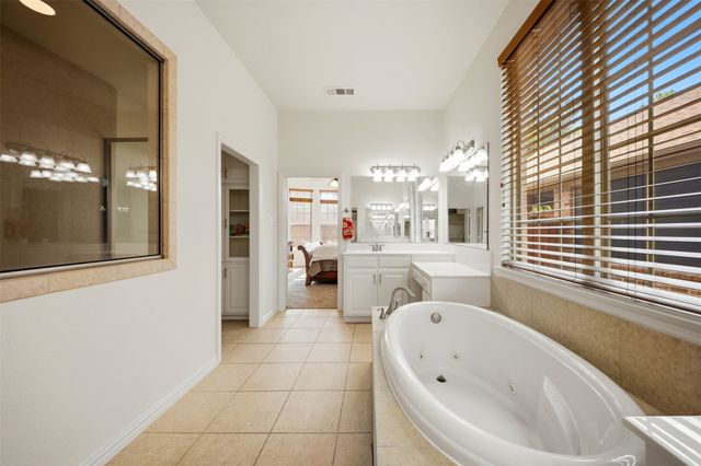 8313 Bayberry Avenue, Lantana, TX 76226