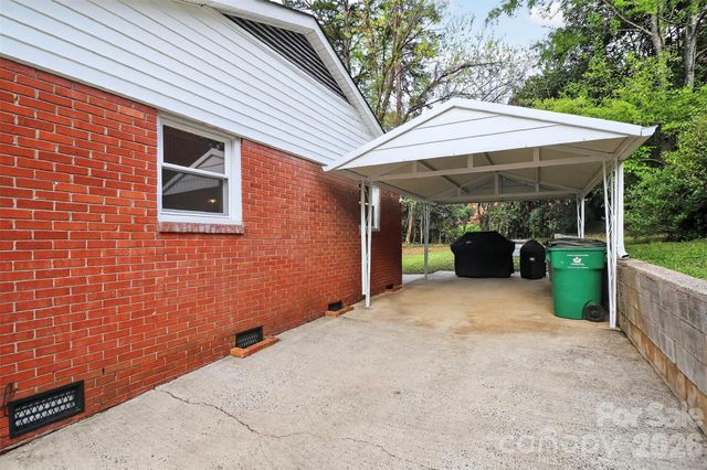 3231 Harrow Place, Charlotte, NC 28205