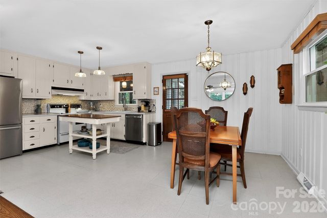 3231 Harrow Place, Charlotte, NC 28205