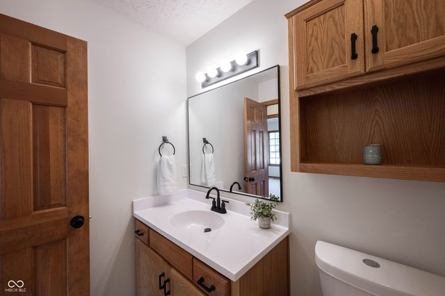 825 Eastgate Drive, Anderson, IN 46012