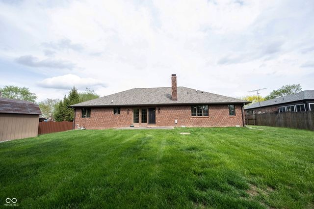 825 Eastgate Drive, Anderson, IN 46012