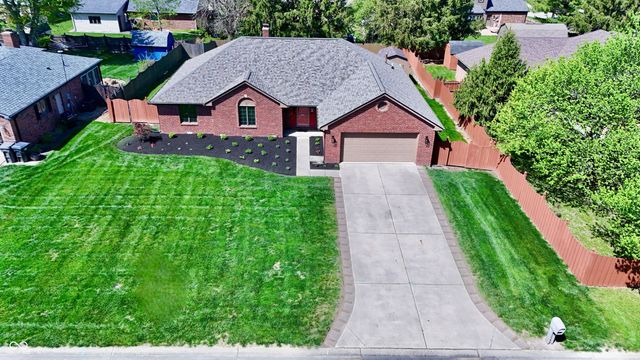 825 Eastgate Drive, Anderson, IN 46012