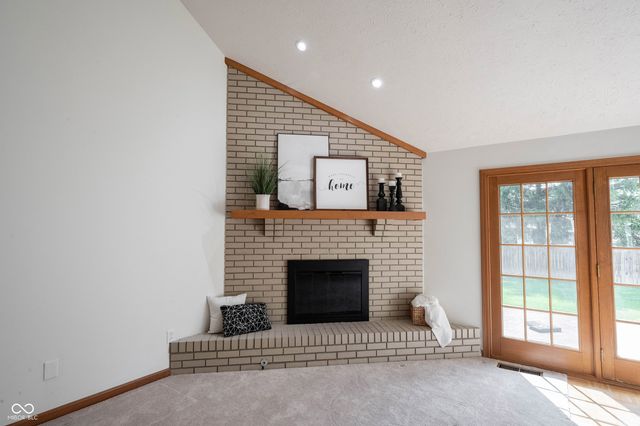 825 Eastgate Drive, Anderson, IN 46012
