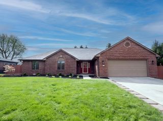 825 Eastgate Drive, Anderson, IN 46012