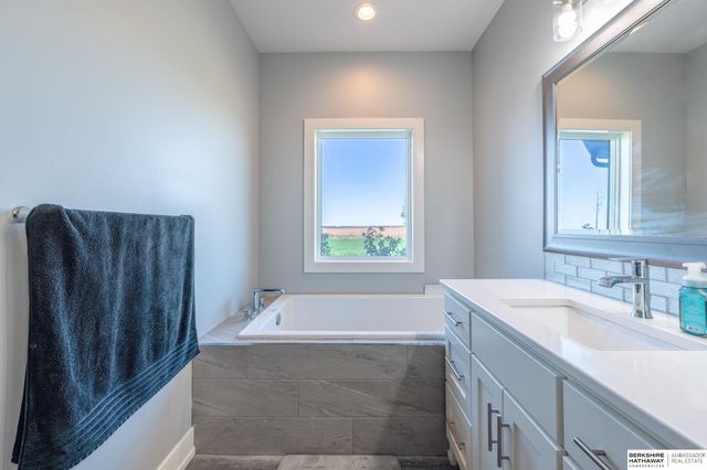 825 Washington Street, Sterling, NE 68443