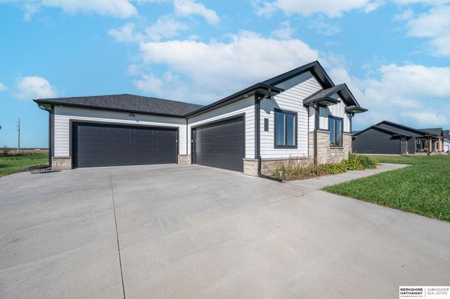 825 Washington Street, Sterling, NE 68443