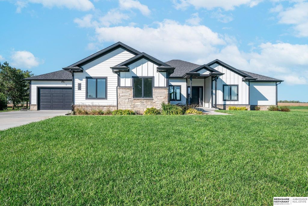 825 Washington Street, Sterling, NE 68443