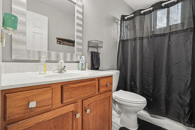 8356 Lakevalley Drive, Colerain Twp, OH 45247
