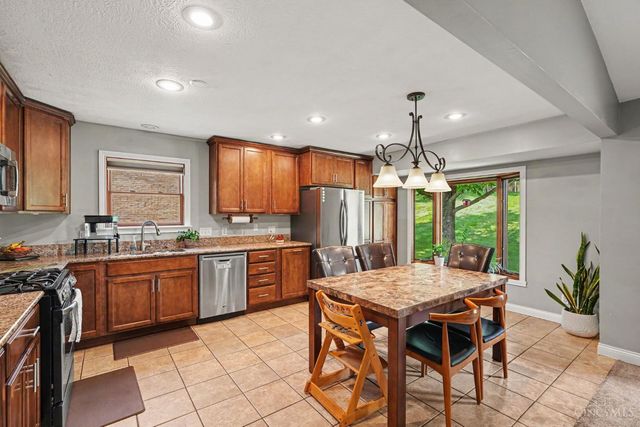 8356 Lakevalley Drive, Colerain Twp, OH 45247