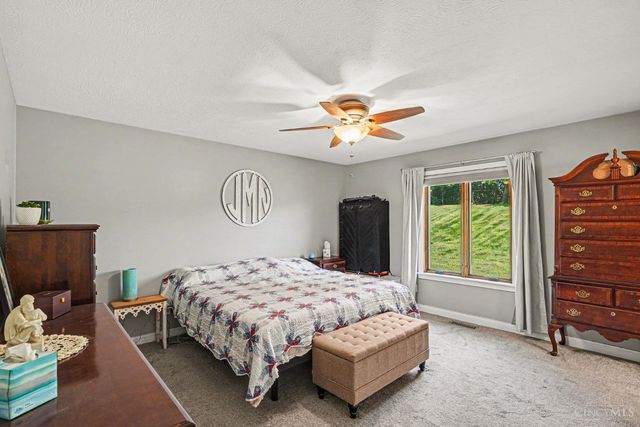 8356 Lakevalley Drive, Colerain Twp, OH 45247