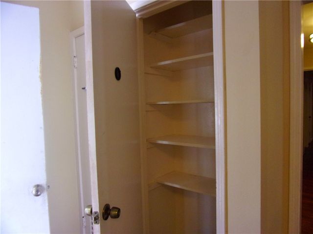 1445 Brentwood Dr, Corpus Christi, TX 78415