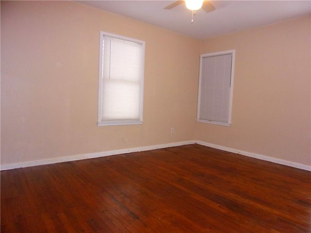 1445 Brentwood Dr, Corpus Christi, TX 78415