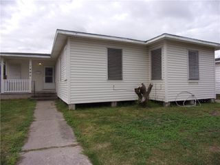 1445 Brentwood Dr, Corpus Christi, TX 78415