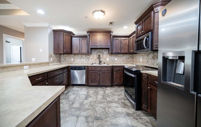 1125 Cascade Falls Dr, Murfreesboro, TN 37129