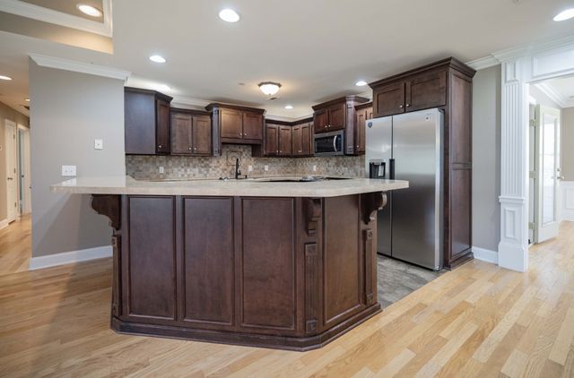 1125 Cascade Falls Dr, Murfreesboro, TN 37129