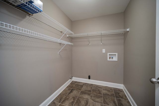 1125 Cascade Falls Dr, Murfreesboro, TN 37129