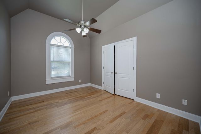 1125 Cascade Falls Dr, Murfreesboro, TN 37129